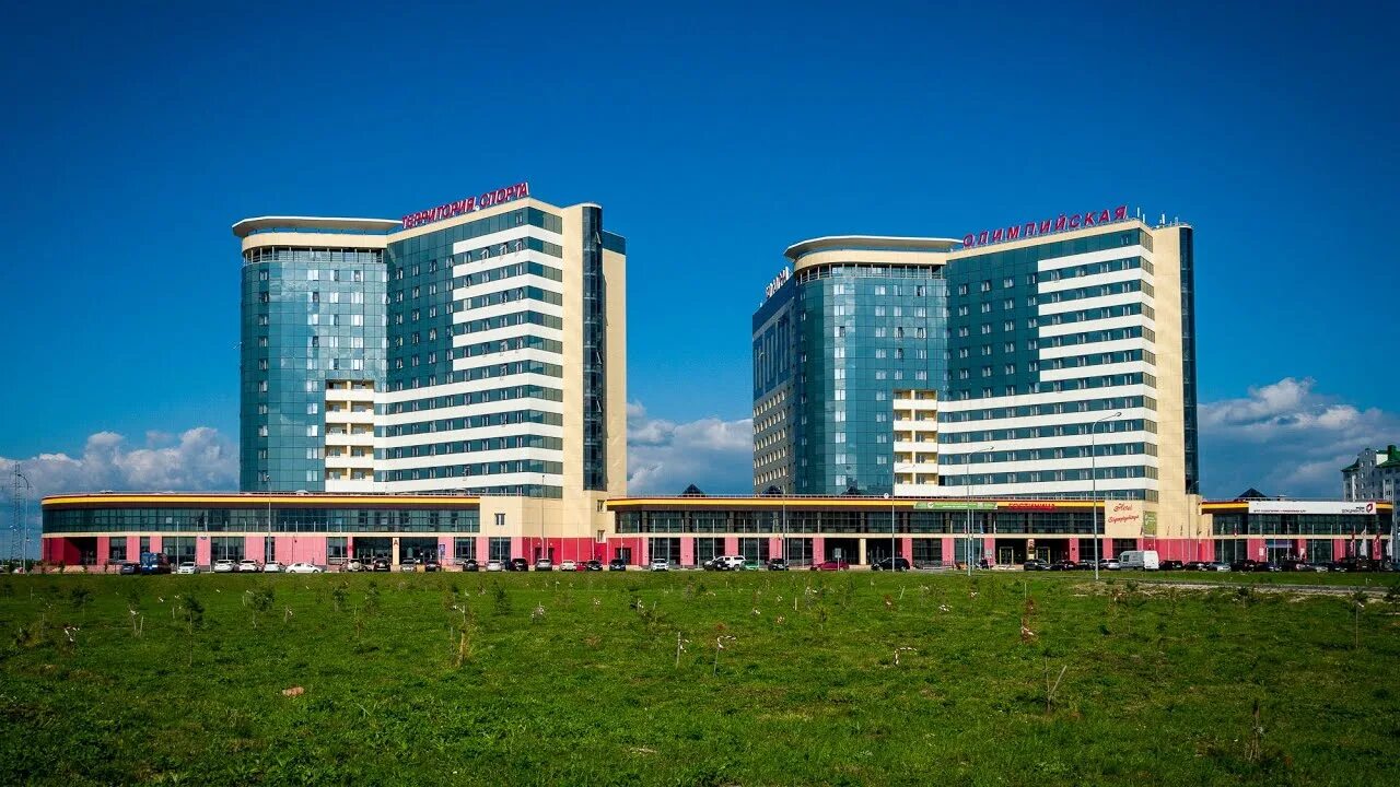 Гостиницы москвы для спортсменов. Мичуринский проспект олимпийская деревня 2. Олимпийская деревня 80 гостиницы. Измайловский гостиничный комплекс москва. Олимпийская деревня 1980 год.