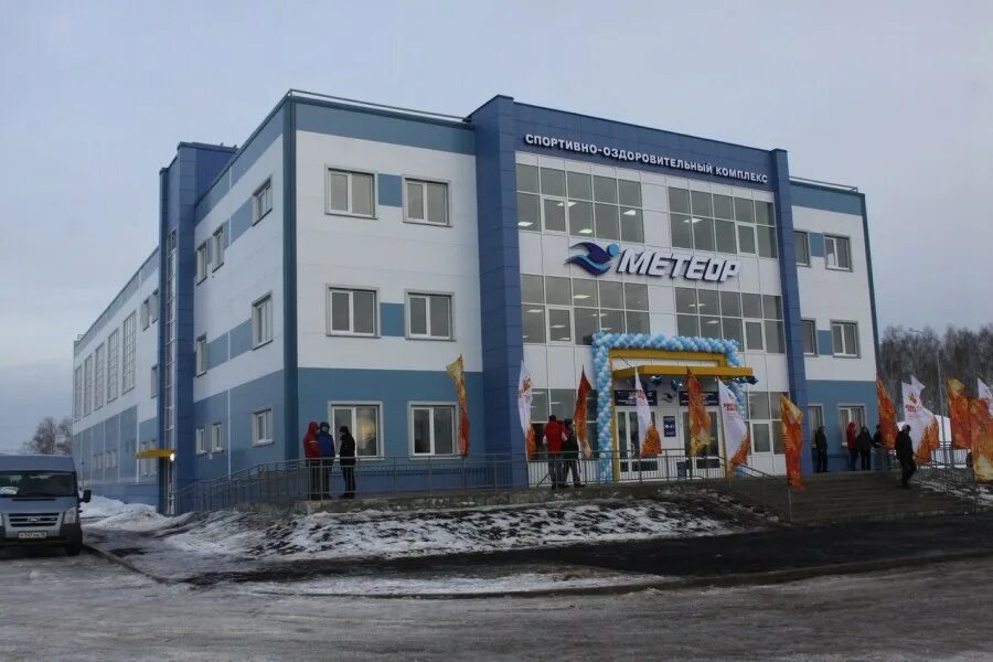 Центр г зеленодольск. Метеор зеленодольск бассейн. зеленодольск бассейн мирный. стадион колотова зеленодольск. зеленодольск татарстан.