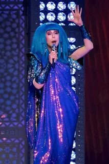 Cher dj play christmas