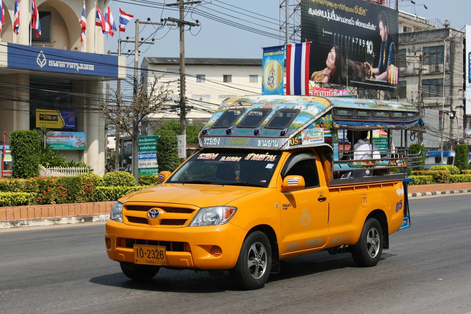 Тойота Хайлюкс в Тайланде. Пикапы в Тайланде. Isuzu пикап Тайланд. Популярные Пикапы в Таиланде.