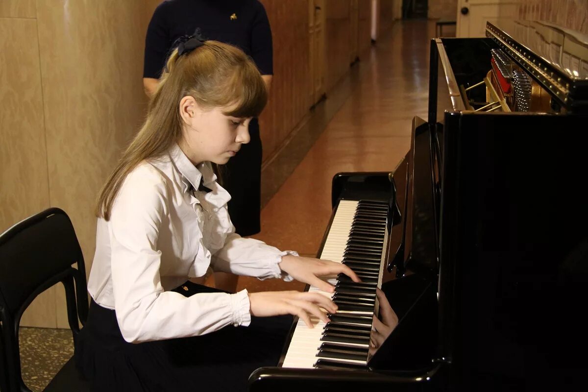 20 фортепиано. 20 фортепиано. Фортепиано 20 века. Арсений тарасевич-николаев фортепиано биография. Обучение на фортепиано.