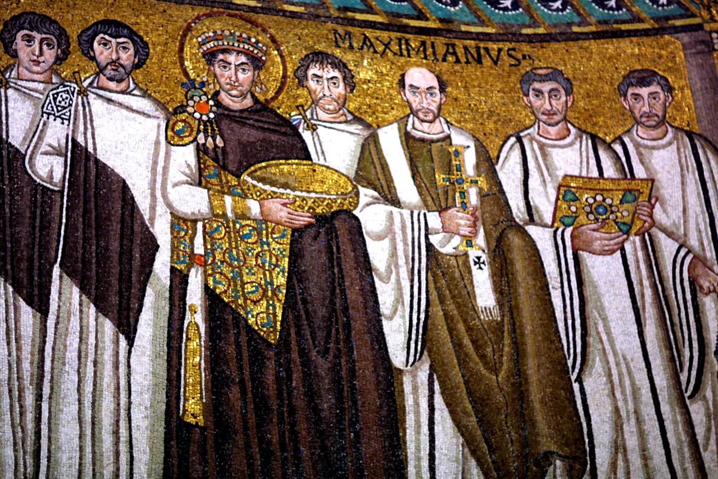Две исторические личности византии. Император Юстиниан 1. Юстиниан 1 Византия. Юстиниан Император Византии. Византийская мозаика Юстиниан.
