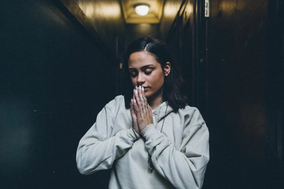 Kehlani honey. Кейлани пэрриш. Gangsta kehlani текст. Kehlani 2022. Дайлаин 2 ремикс.