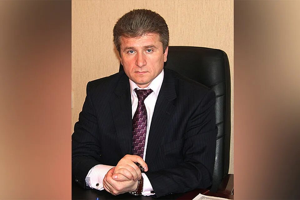 дмитрий курсанов мвд. генерал стерликов новосибирск. начальник новосибирск главный. марухина анна дмитриевна руководитель аппарата губернатора. начальник станции новосибирск главный.