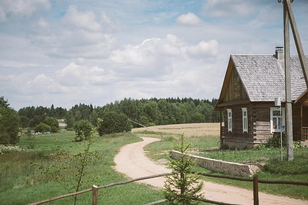 Жители деревни луги