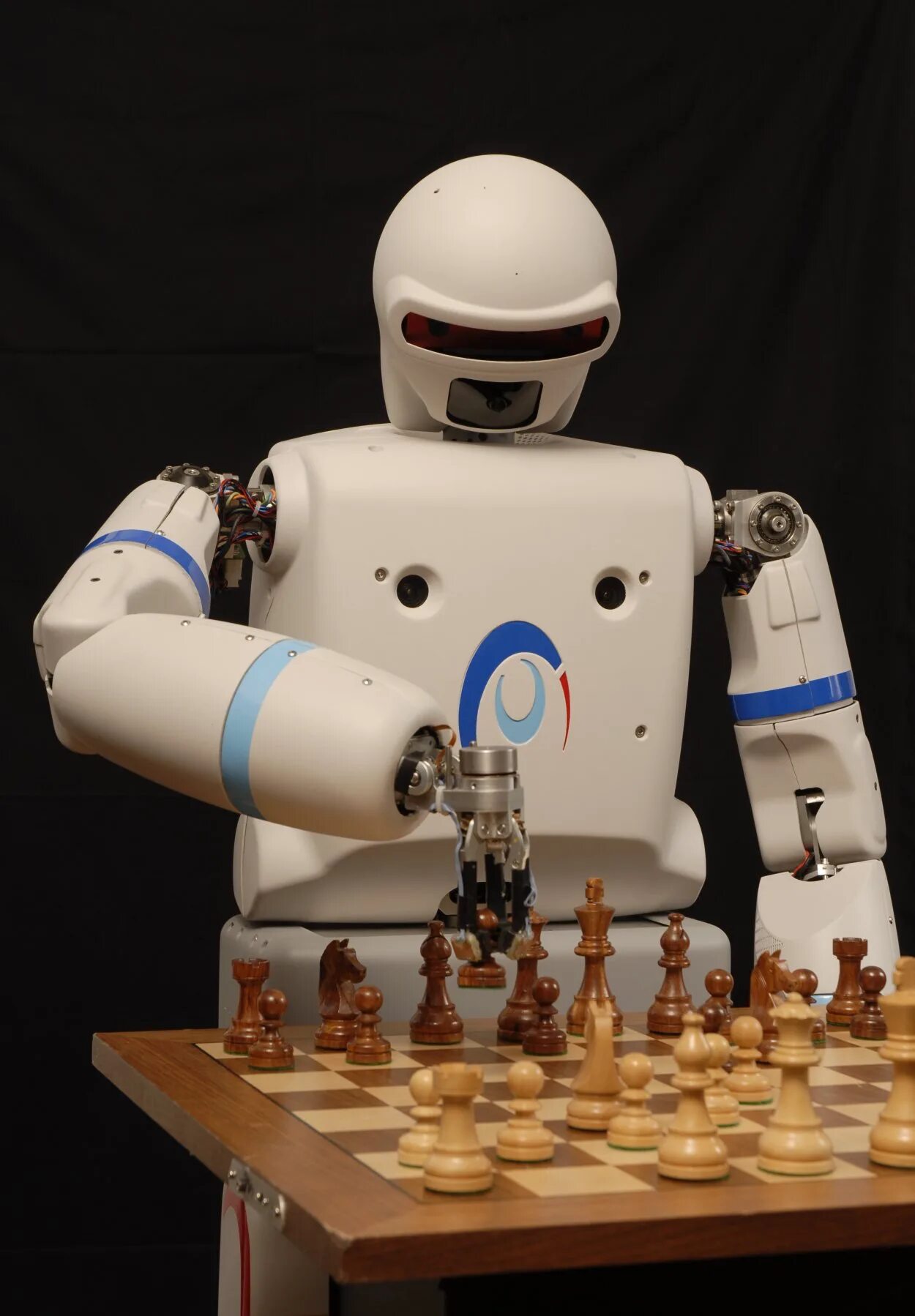 Robot playing