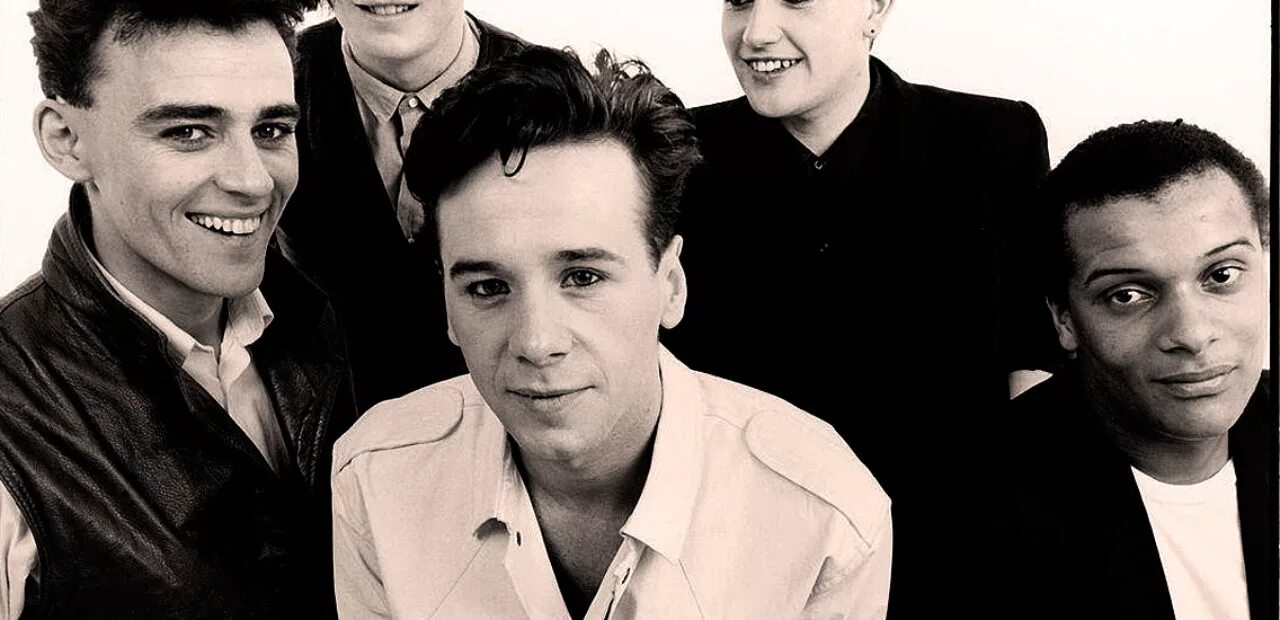 Simple minds don t you. Simple minds 1982. simple minds группа 1990. simple minds в молодости. simple minds рок-группа.