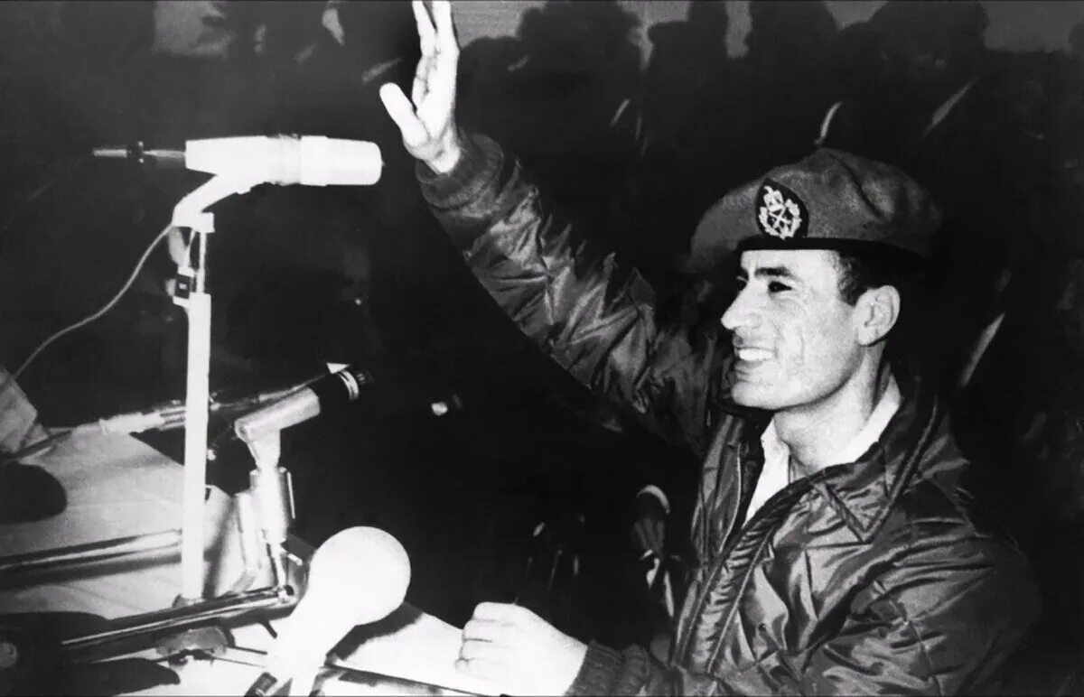 Трагедия в звенигороде в 1969 году. Ted kennedy toronto. Авиакатастрофа в звенигороде 1969. Песняры 1969. 1969 год катастрофа ту.