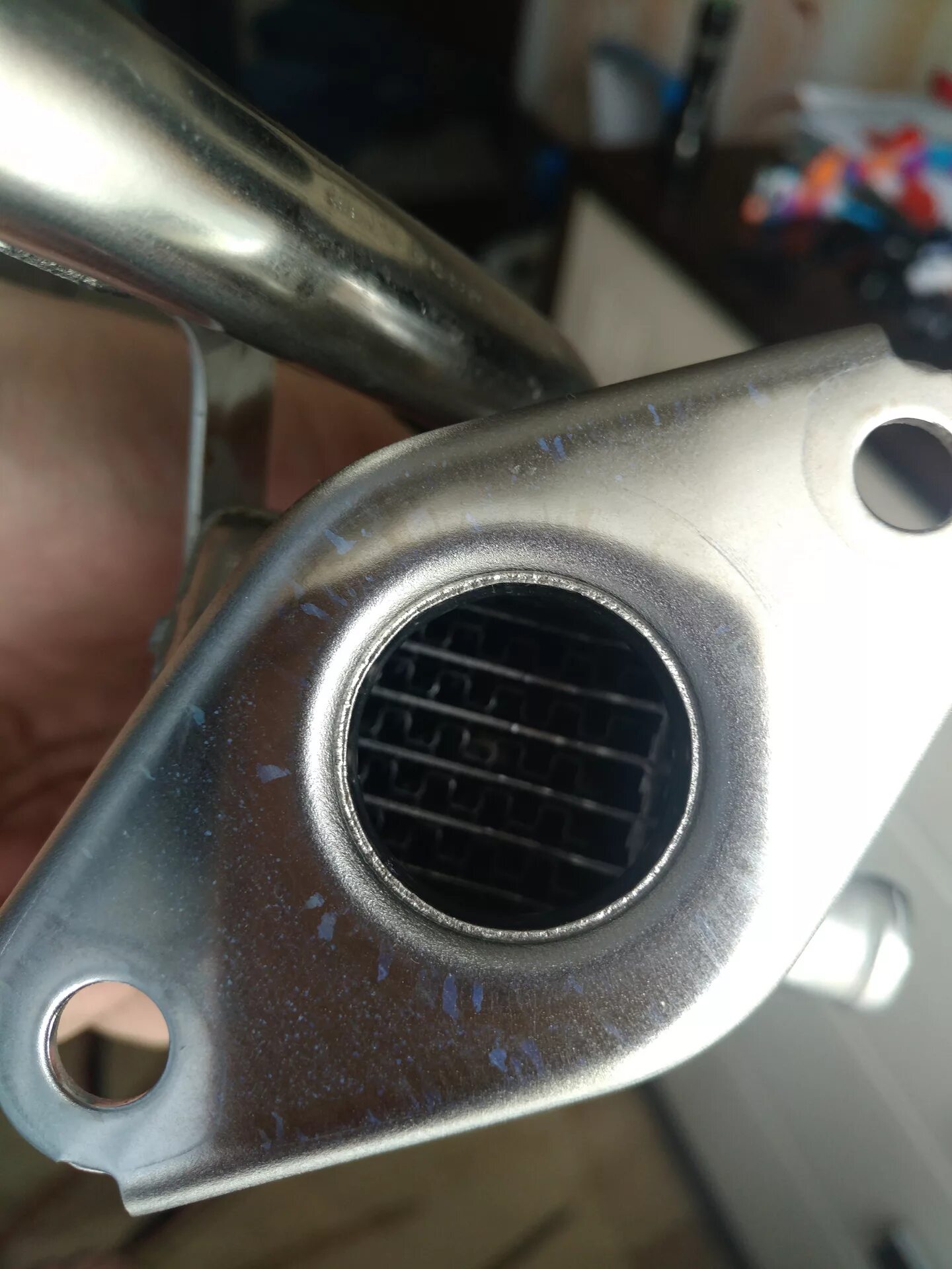 Егр приус. Егр prius 11. Клапан егр приус альфа. Егр приус. Клапан егр приус 30.