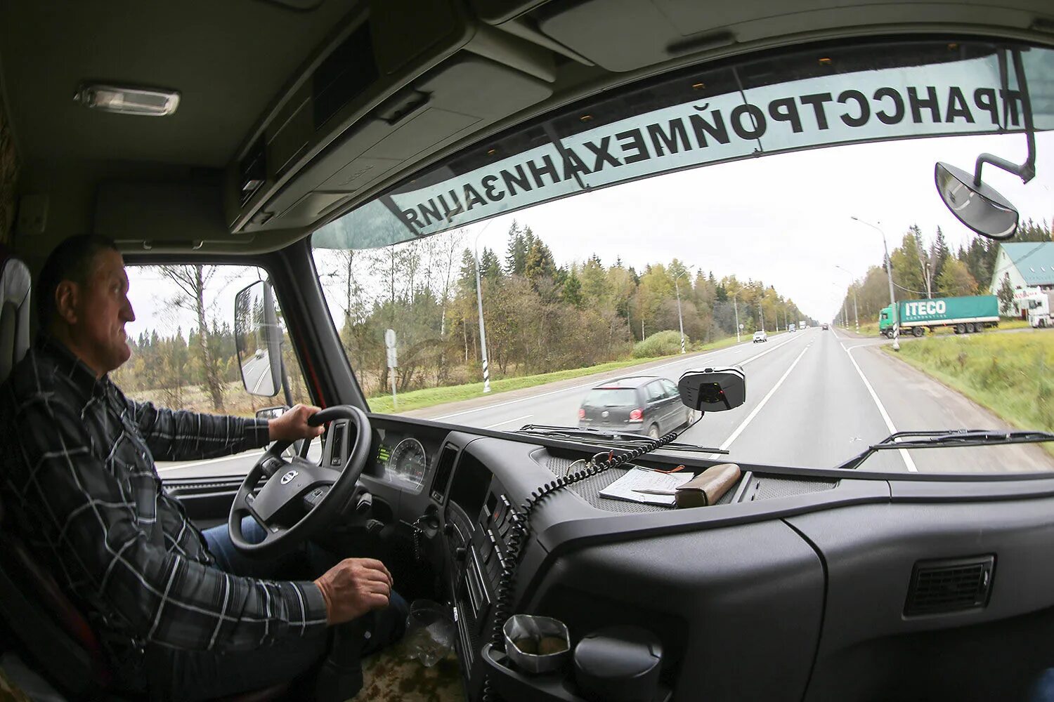 Платон дальнобойщики. Платон на КАМАЗ. Платон на грузовые автомобили. Платон для фуры.