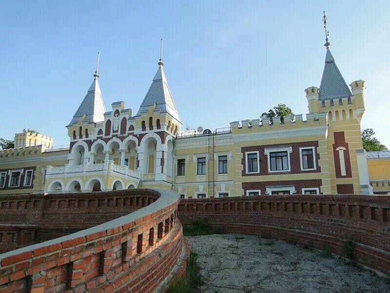 Усадьба дервиза в кирицах. Кирицы дворец барона фон дервиза. кирицы усадьба фон дервиза. усадьба барона фон дервиза рязань.