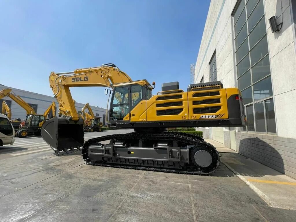 Excavator e 6210 flc sdlg. Экскаватор lgce. Sdlg e635f. Экскаватор sdlg e6400f. Экскаватор lgce.