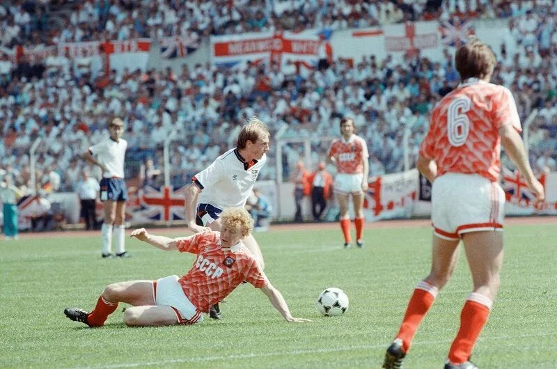 Финал че 1988. Евро 1988 по футболу. Сборная ссср - англия по футболу 1988. Финал че 1988. Ссср голландия 1988 финал.