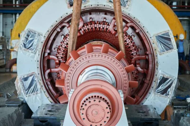 Паровая турбина для выработки электроэнергии. Ротор турбогенератора твф-60-2. Генератор тэс. Генераторы тепловых электростанций. Твф 100-2 турбогенератор.