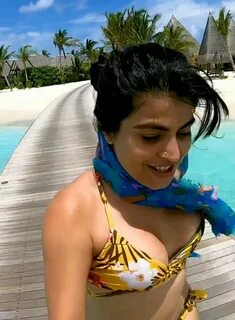 Slideshow shenaz treasury nude.