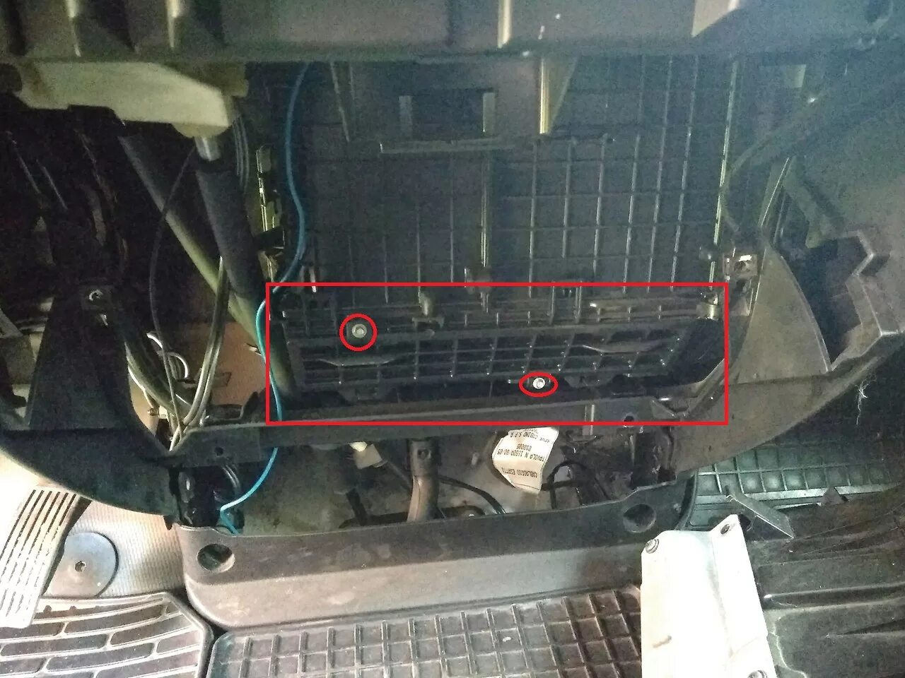 Салонный фильтр дукато 244. Салонный фильтр fiat ducato 2006 года. Салонный фильтр фиат дукато 2019 год. Корпус салонного фильтра фиат дукато 244. Салонный фильтр фиат дукато.