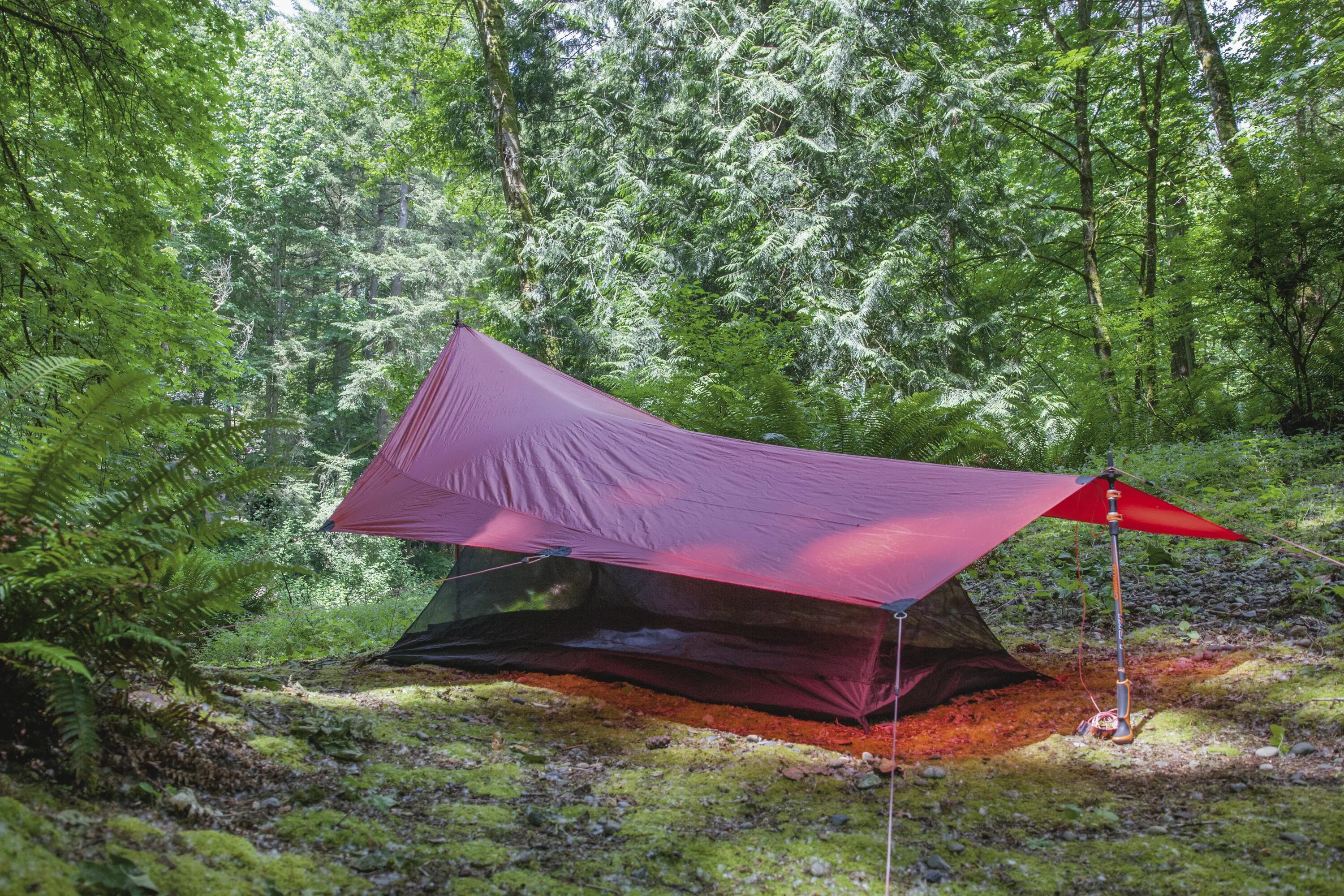 Основа под палатку. Палатка Hilleberg. Тент Outventure tarp. Полог палатки. Палатка под тентом