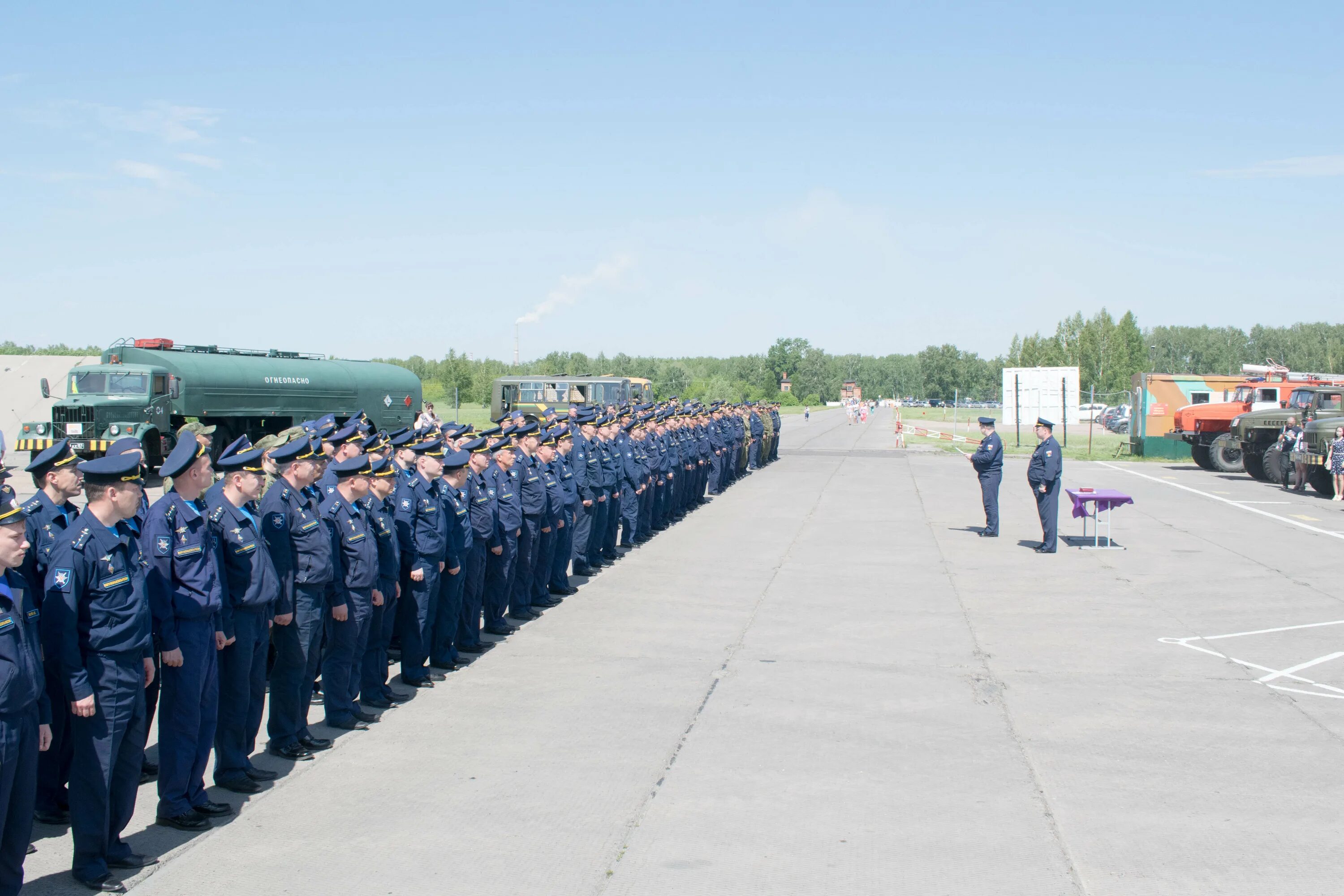 День инженерно аэродромной службы. Военный аэродром в Омске. Службы аэродрома. Аэродромная служба ВВС. День Аэродромной службы.