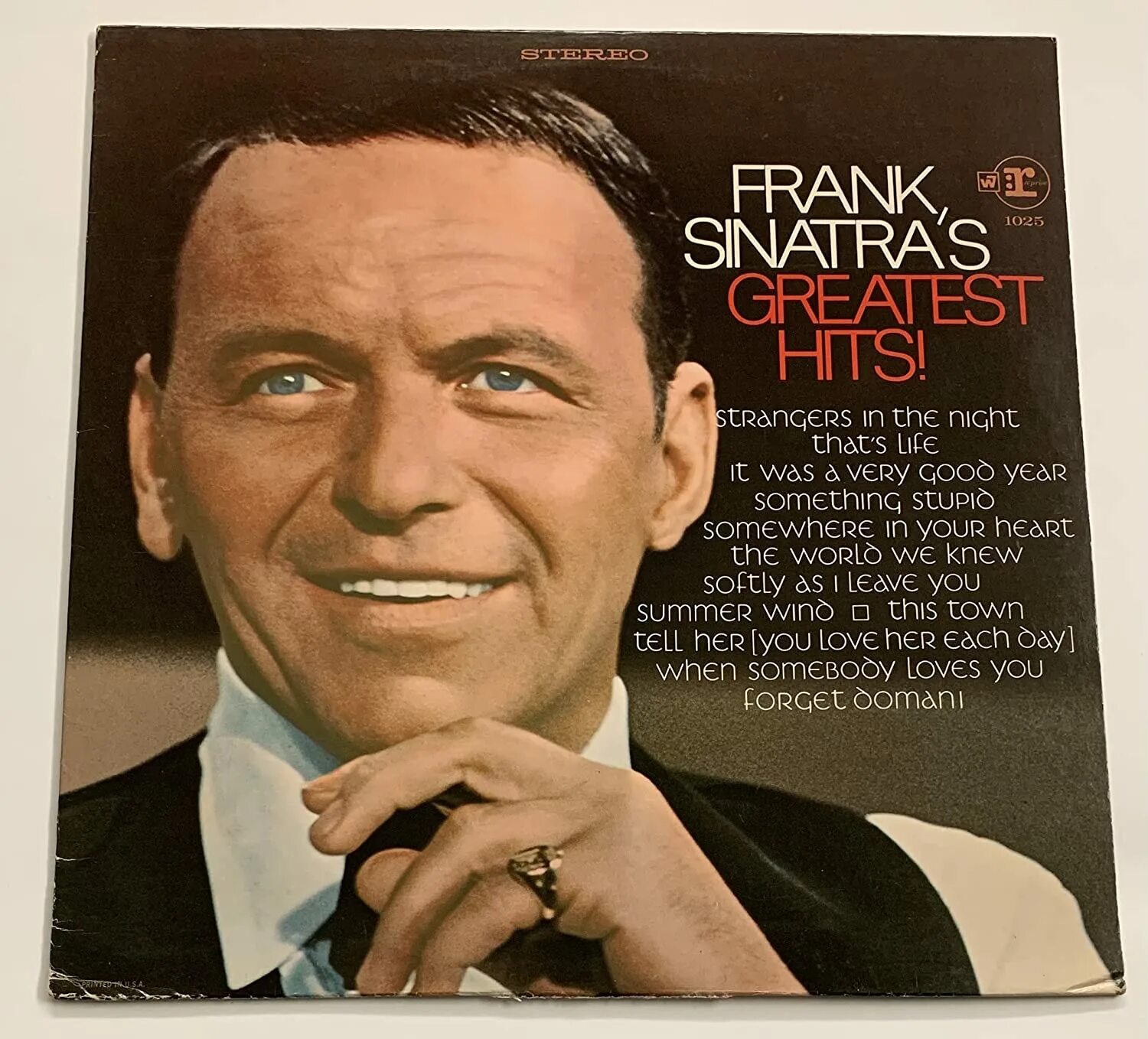 Песня фрэнка синатры на русском языке. Frank Sinatra Greatest Hits пластинка. Frank Sinatra 1990. Часы Frank Sinatra. Фрэнк Синатра песни.