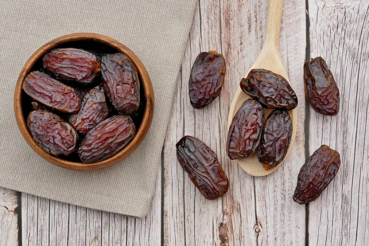 Сушеные финики нужно мыть. Финики hurma хурма. финики меджул. финики fresh dates. финики цуккари.