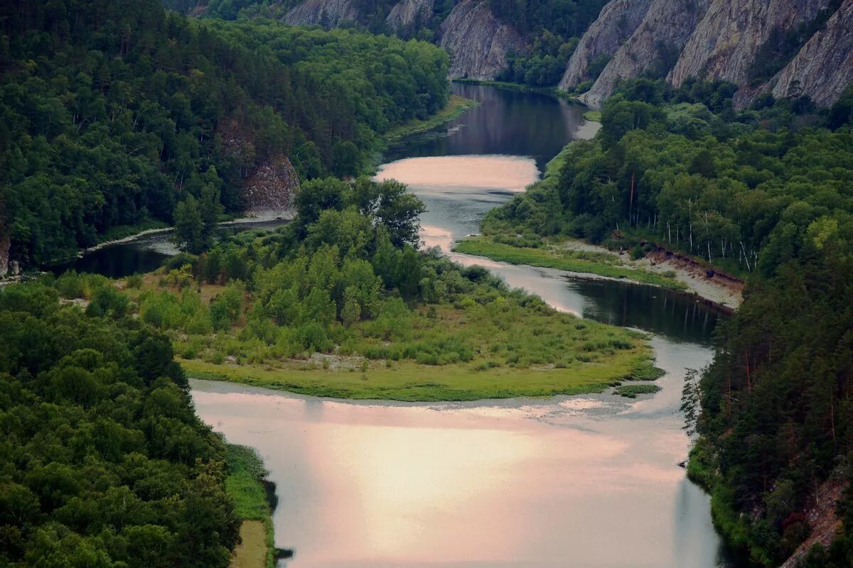 White river. Река Агидель Башкортостан. Река белая Агидель Башкирия. Река Агидель Уфа. Река белая Урал.