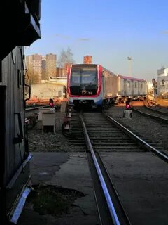 Поезд сошел с рельсов метро