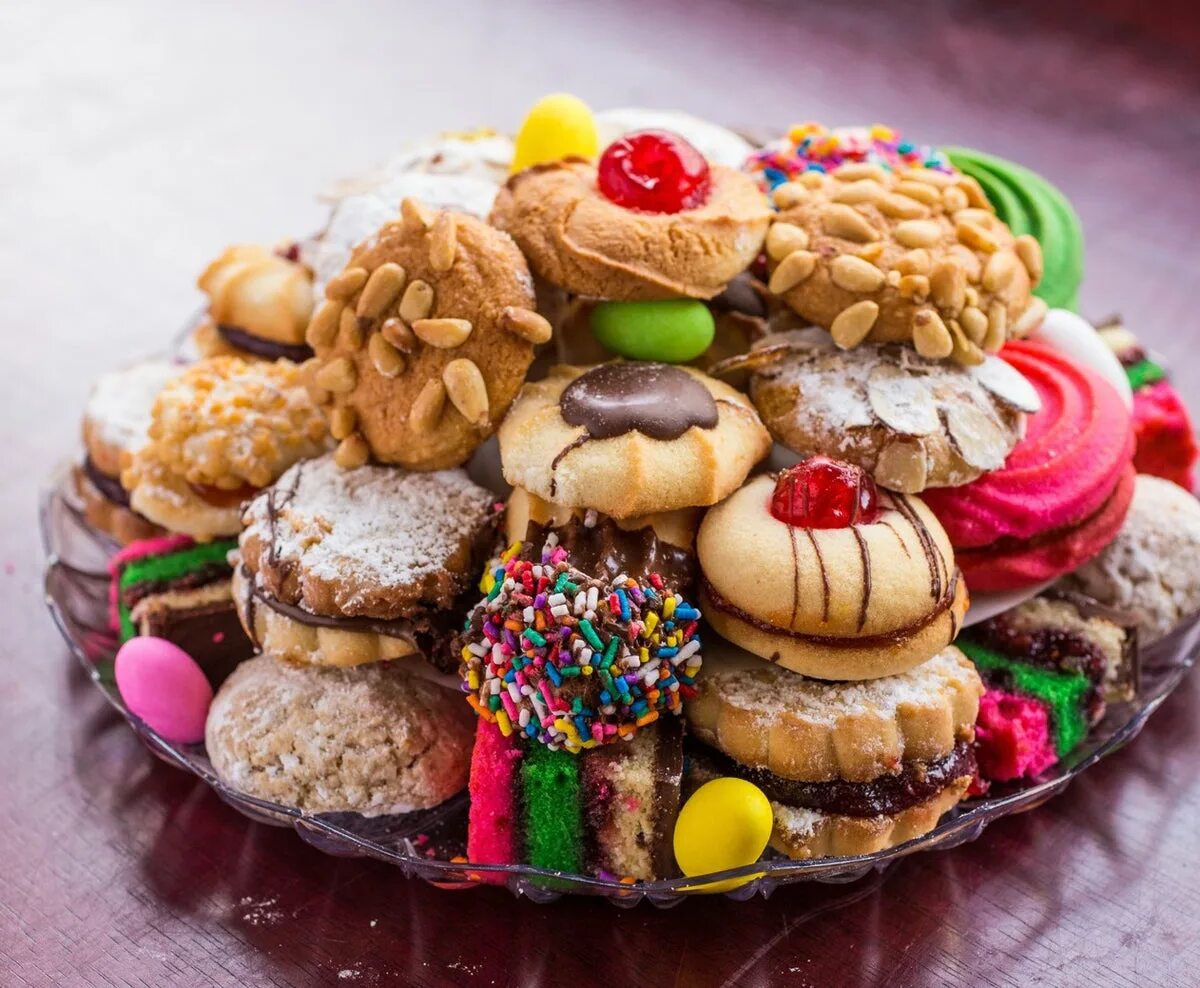 Only cookie. Bakery печенье. Cookie Tray. Kids 5+ печенье Italy. Cookie assortiment in the Table.