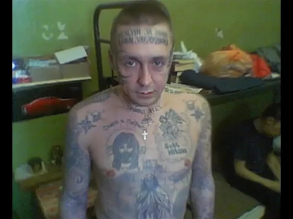 Петушат зека. Евгений лукин отрицалово. Евгений лукин отрицалово. Петухи в российских тюрьмах. Опущенный петух в тюрьме.