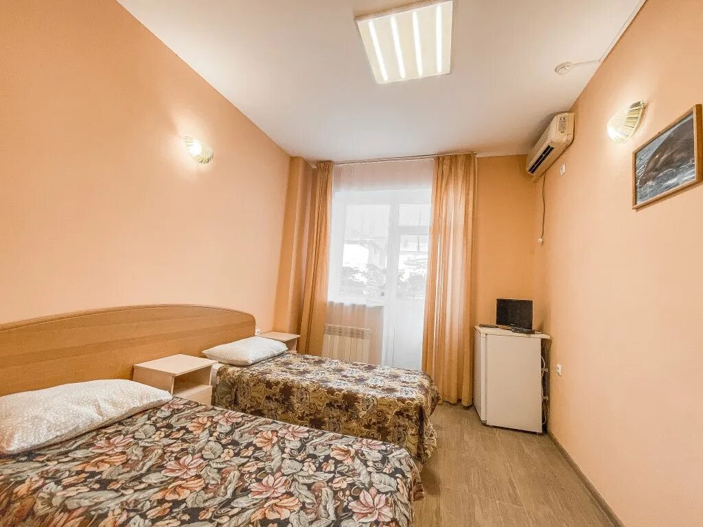 Фэмили виладж. Фэмили виладж. Family village астана. Витязево отель family village. The village логотип.