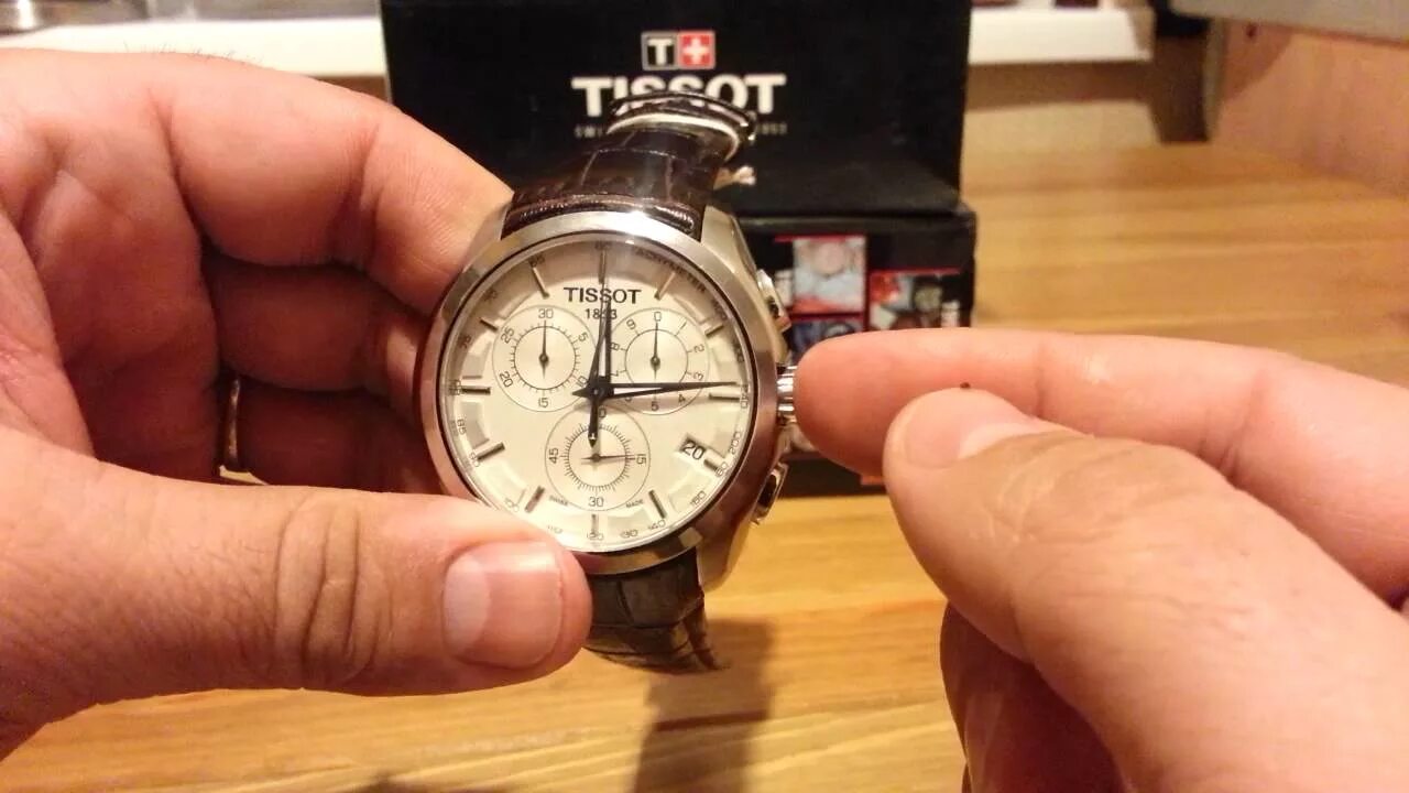 Как перевести наручные часы. Tissot 1853 хронограф. Механических часов тиссот 1853. Часы Tissot to50217a. Тиссот 1853 дату на часах.