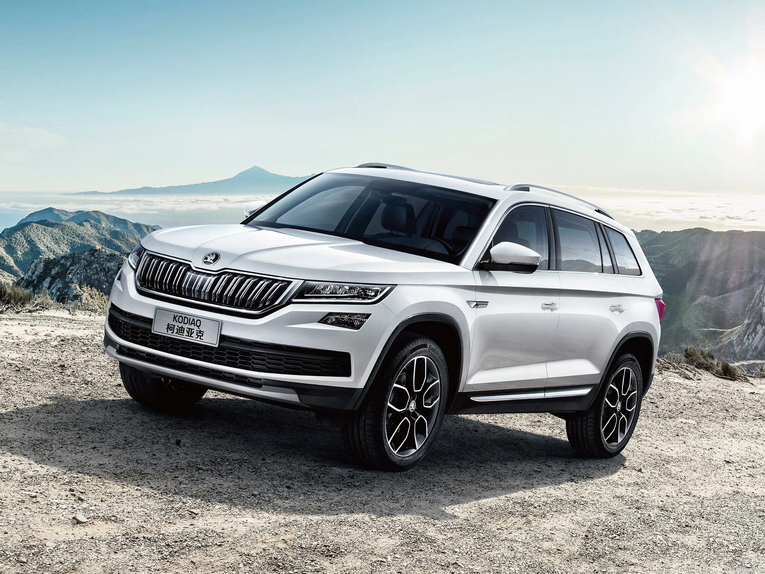 Новый кодиак 2024 цена. Skoda Kodiaq 2018. Skoda Kodiaq 2017. Skoda Kodiaq 2021. Кроссоверы Skoda Kodiaq.