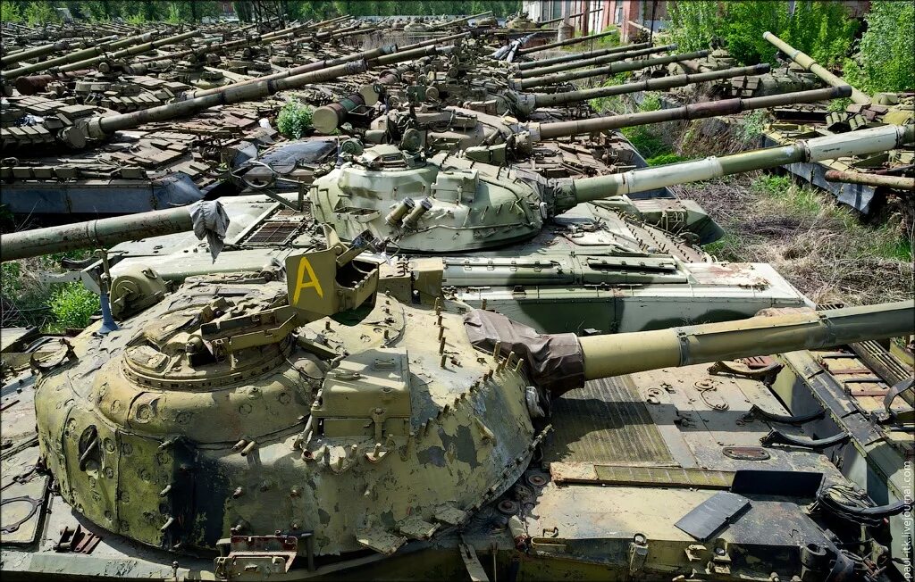 Харьковский танковый. Харьковский бронетанковый ремонтный завод. танковый завод в харькове. кладбище танков на украине. бронетанковый завод в харькове.