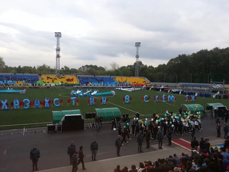 Стадион Восток Усть-Каменогорск. Усть Каменогорск стадион Восток открытие игр. Стадион Восток. Стадион Восток Арсеньев.