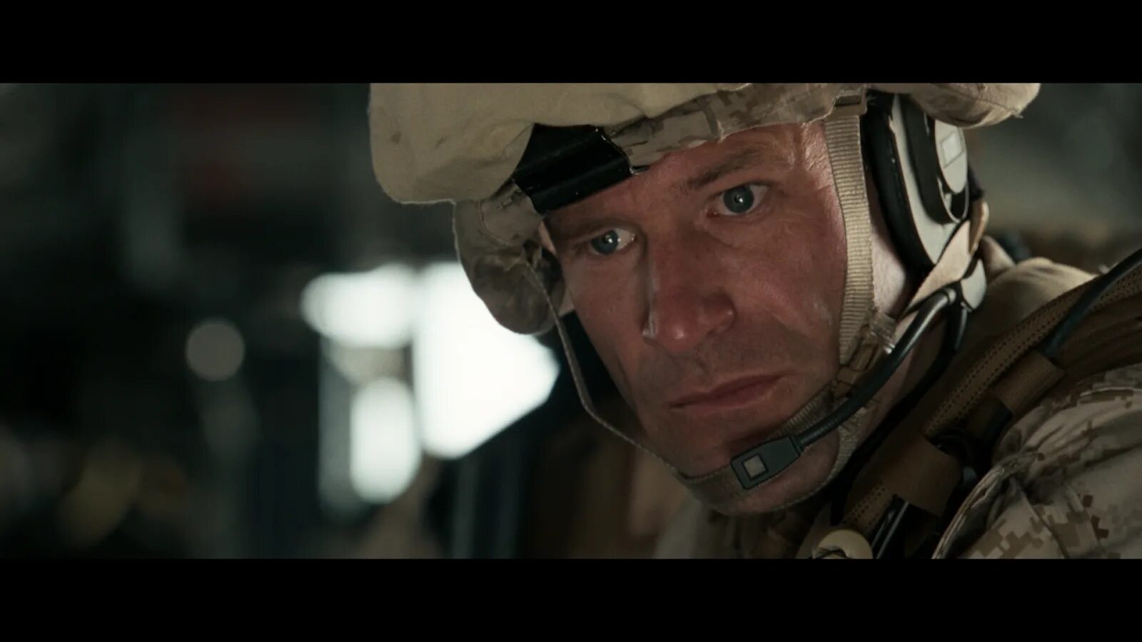 Вторжение битва за лос анджелес 2011. Инопланетное вторжение битва за лос-анджелес. Инопланетное вторжение битва за лос-анджелес фильм. Инопланетное вторжение битва за лос-анджелес фильм 2011 пришельцы. Битва за лос-анджелес фильм 2011.