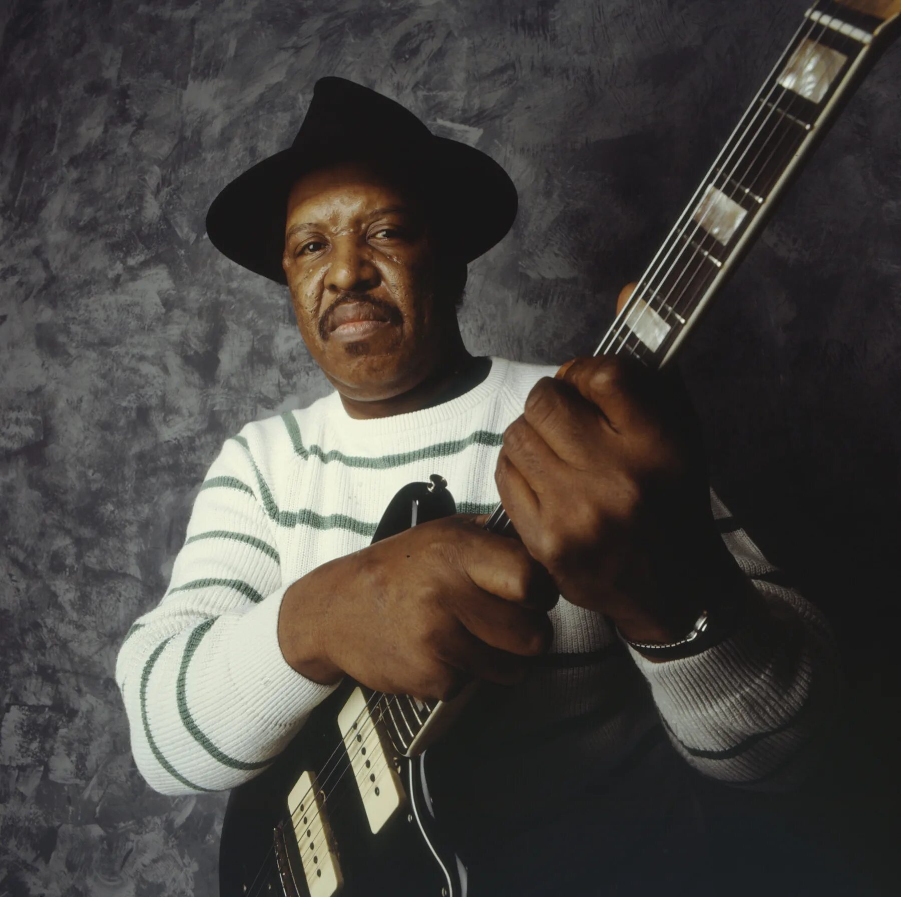 Magic slim blues. Magic slim blues. Magic slim. Нервный блюзмен фото. Magic slim.