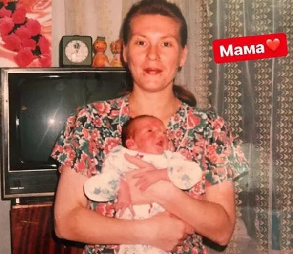 Видео МАМА В 16: Злые Комментарии, Материнство и ГДЕ КОЗА? - Анна, Ростов-на-Дон