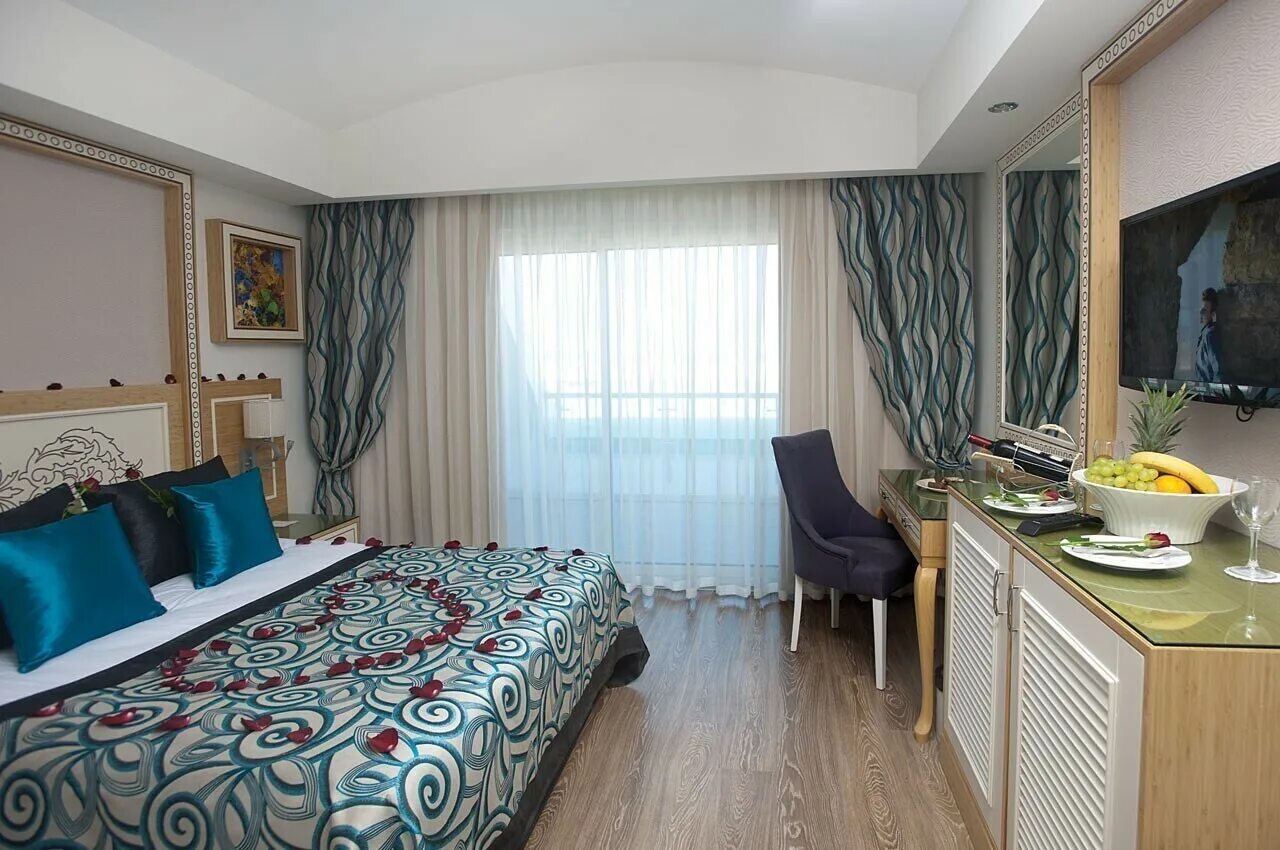Crystal waterworld белек. Crystal waterworld resort spa 5. crystal waterworld resort spa 5 турция. кристалл ватерворлд белек турция. crystal waterworld 5*.
