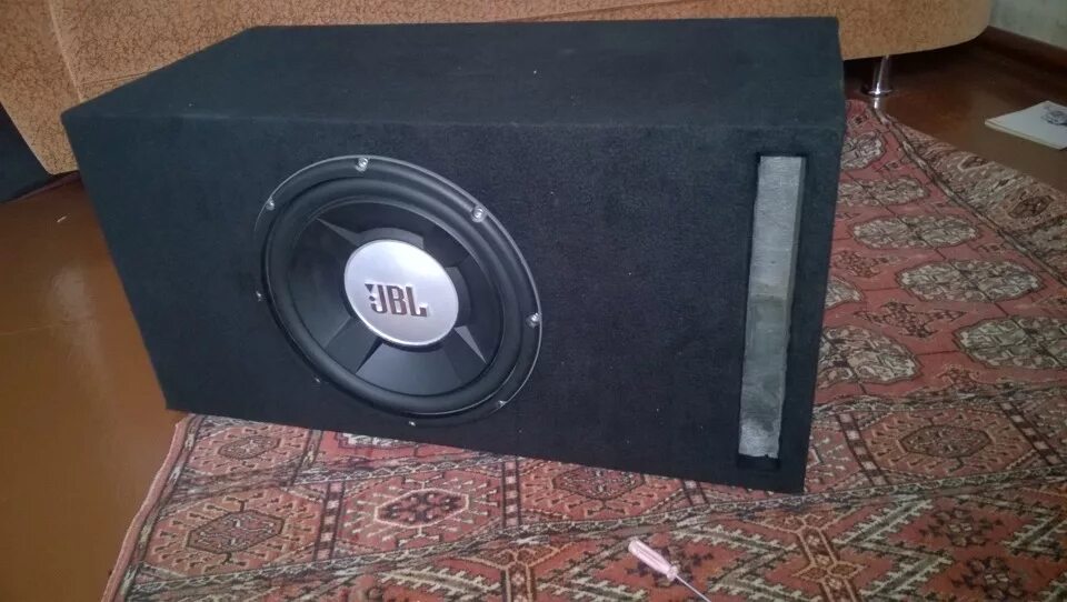 Как подключить сабвуфер jbl. Jbl gto 1202. короб для jbl gto 1202d. саб jbl gto 1202d. саб jbl gto 12.