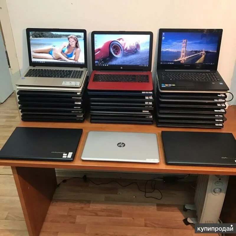 Покупка бу ноутбука. Ноутбуки куча. Много ноутбуков. Ноутбуки ассортимент. Ноутбук продажа.
