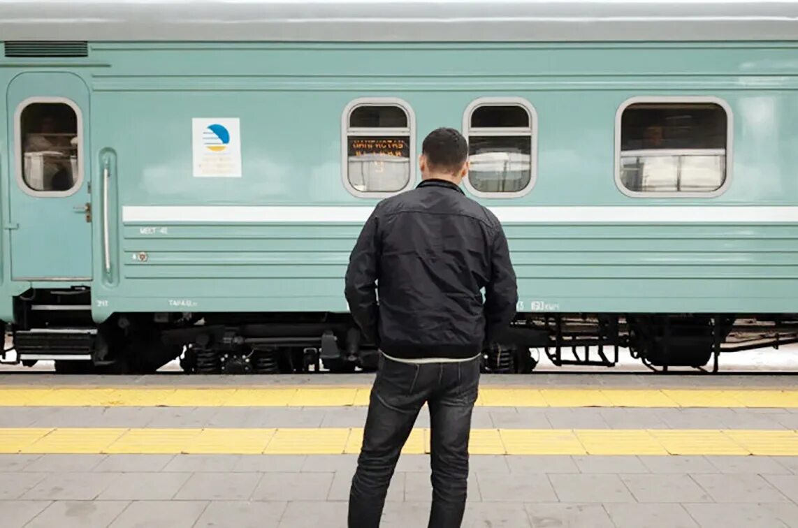 Казахские поезда. Российские электрички. Казахская ЖД. Поезда не курсируют.