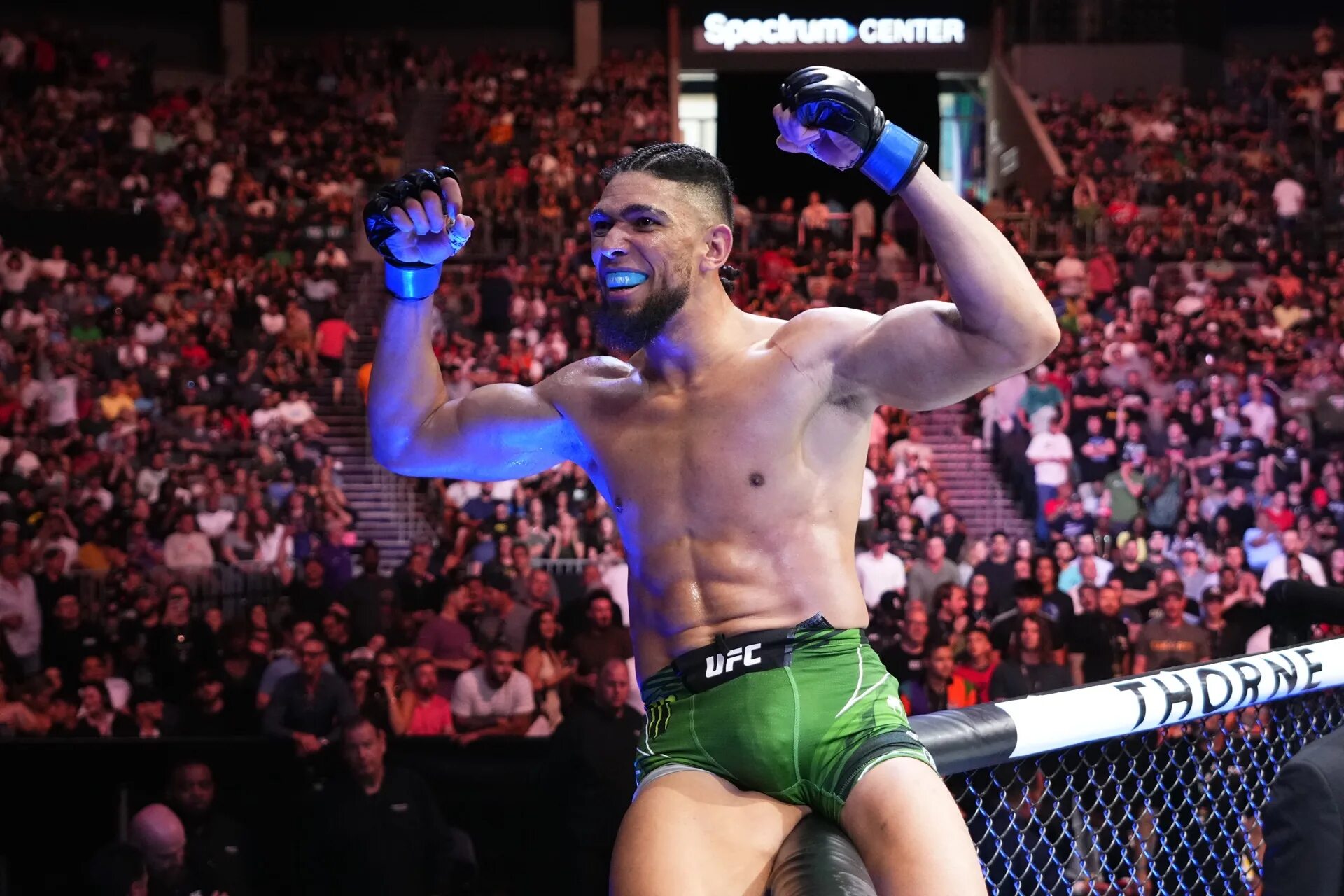 Волкер джонни боец ufc. Юфс джонни уокер анкалаев. Волкер джонни боец ufc. Энтони смит. Юфс джонни уокер анкалаев.