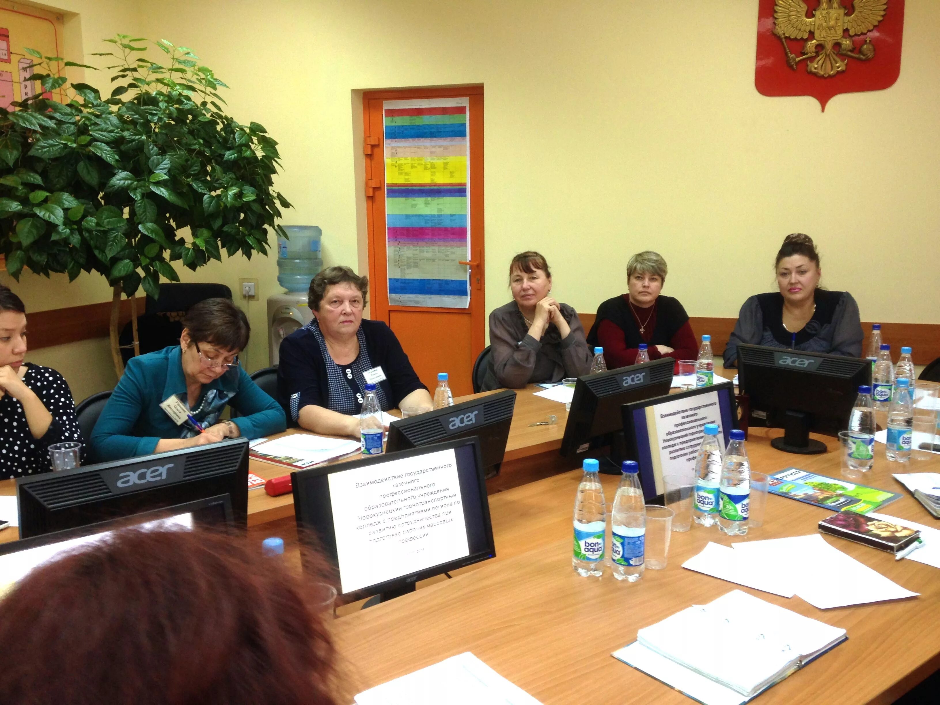 техникум 17. социально-гуманитарный колледж покров. ленинск-кузнецкий горный техникум эмблема. печора 23 техникум. воткинский машиностроительный техникум воткинск.