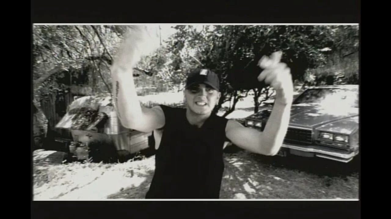 I don t give a f. Eminem don&#039;t give a f ck. эминем клип just. джаст файлами эминем. эминем ю донт ноу клип.