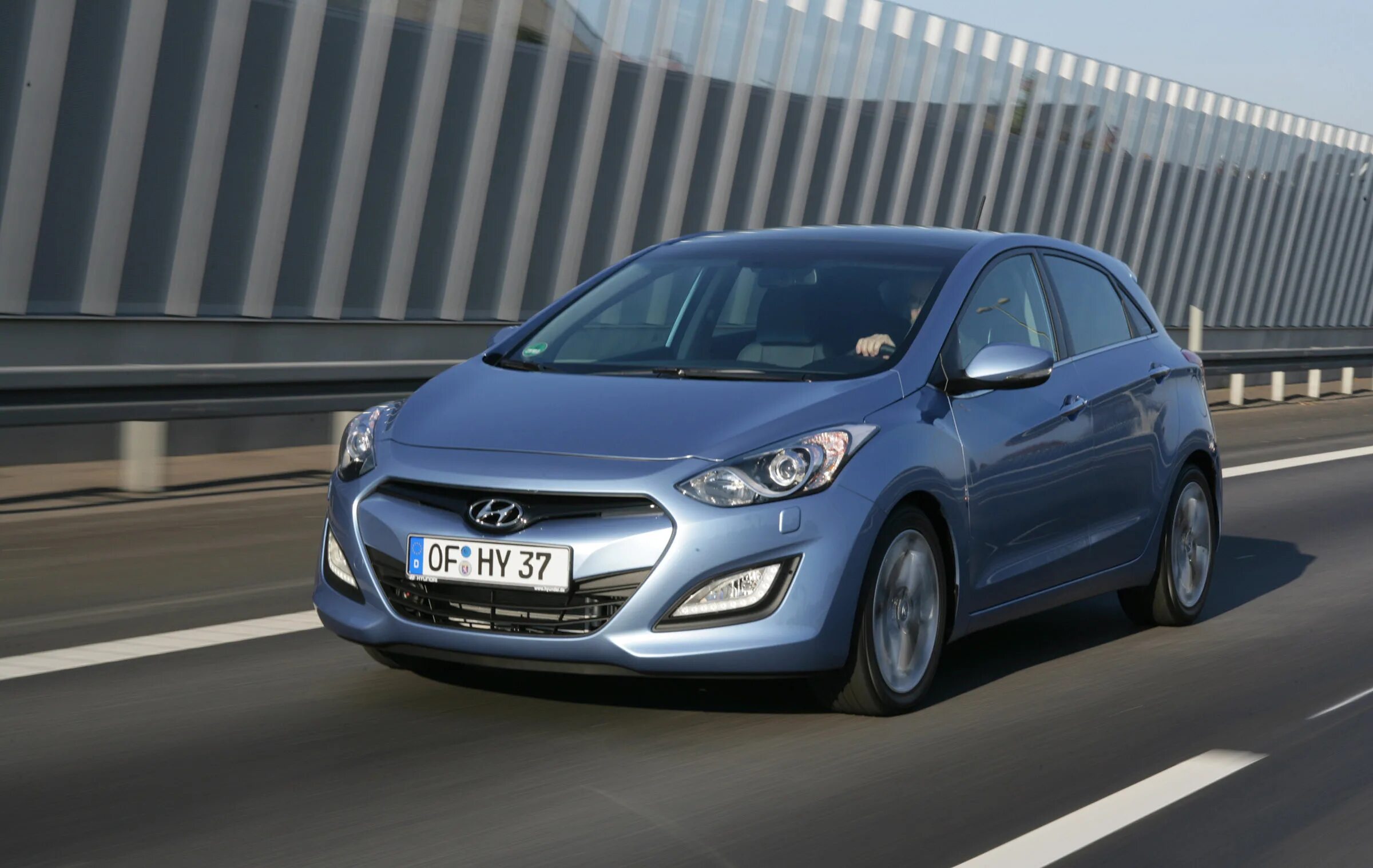 Hyundai i30 2013. Hyundai i30 2012. Хендай i30 2 поколение. Хендай i30 3 поколение. Хендай второго поколения