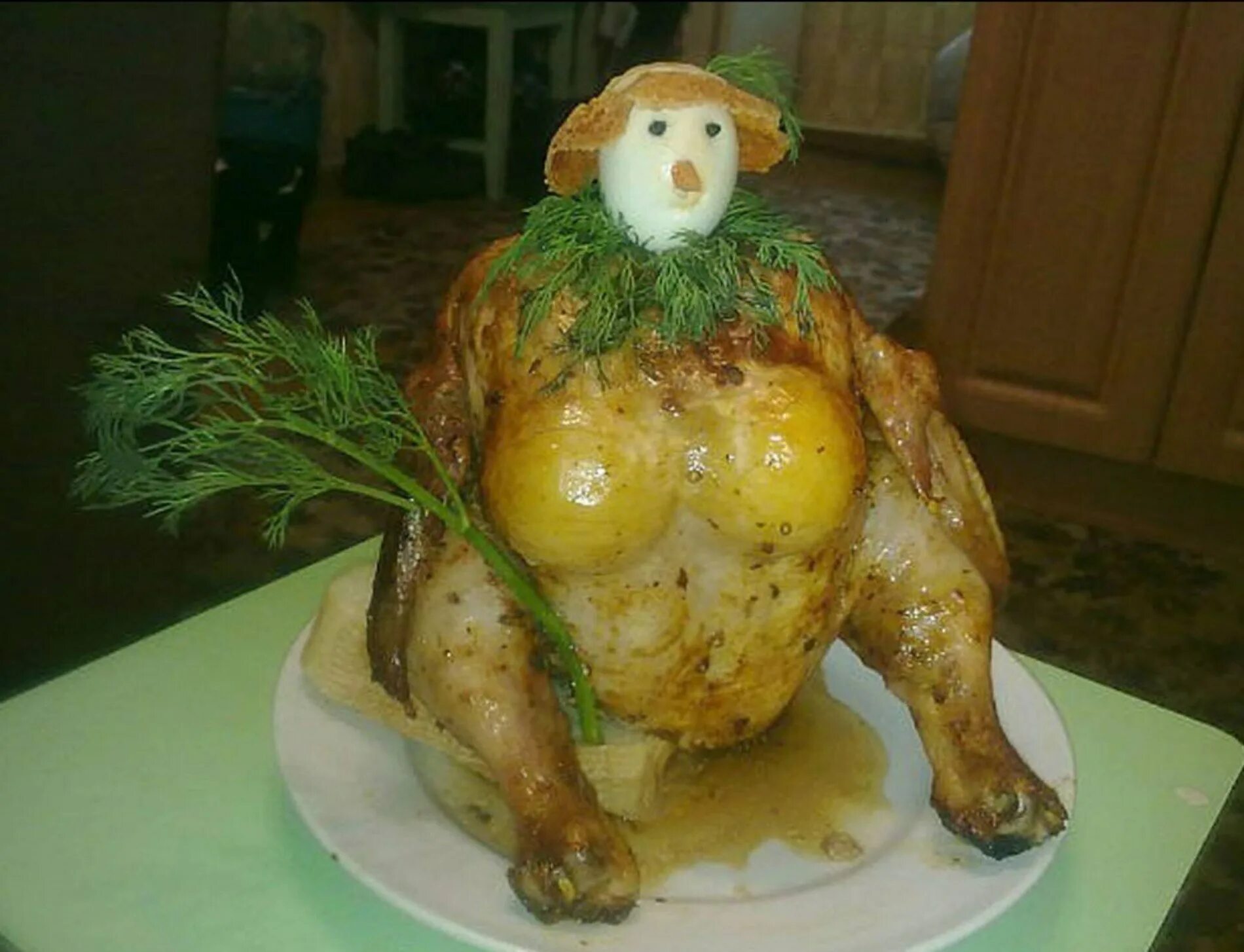 Соседка готовила курицу закончилась соль. Смешные блюда. Шедевры кулинарии. Смешные блюда из курицы. Смешные блюда на новый год.