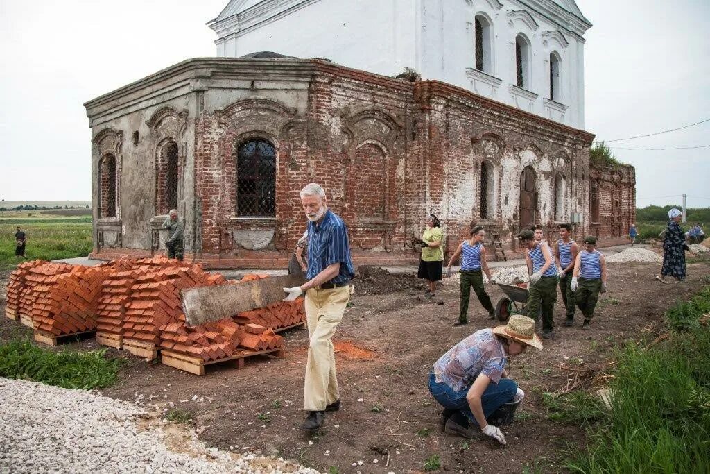 Почему в село любец приехали реставраторы запишите. Восстановление храмов Суздальского района. Церковь Василия Великого с.Кистыш. Разрушенный храм. Реконструкция храмов.