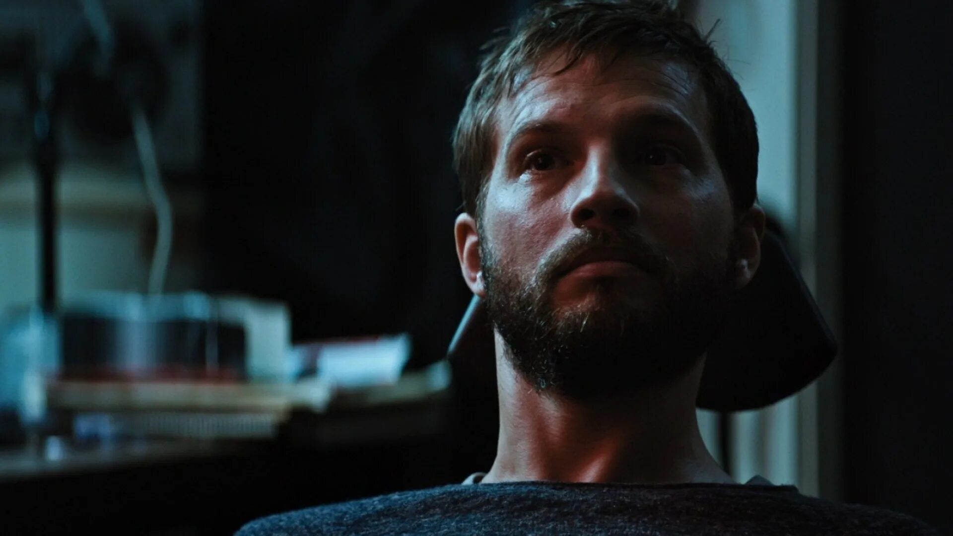 Логан маршалл апгрейд. Апгрейд фильм 2018. Логан маршалл-грин апгрейд. Апгрейд кадры из фильма. Логан маршалл-грин апгрейд.