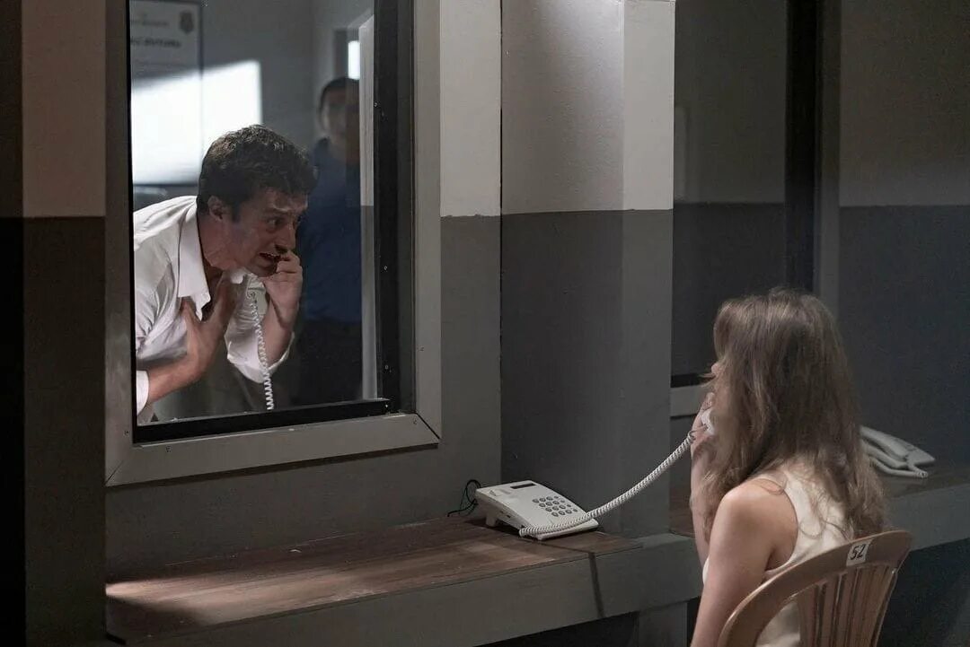 Турк тв девушка за стеклом. Турк тв девушка за стеклом
