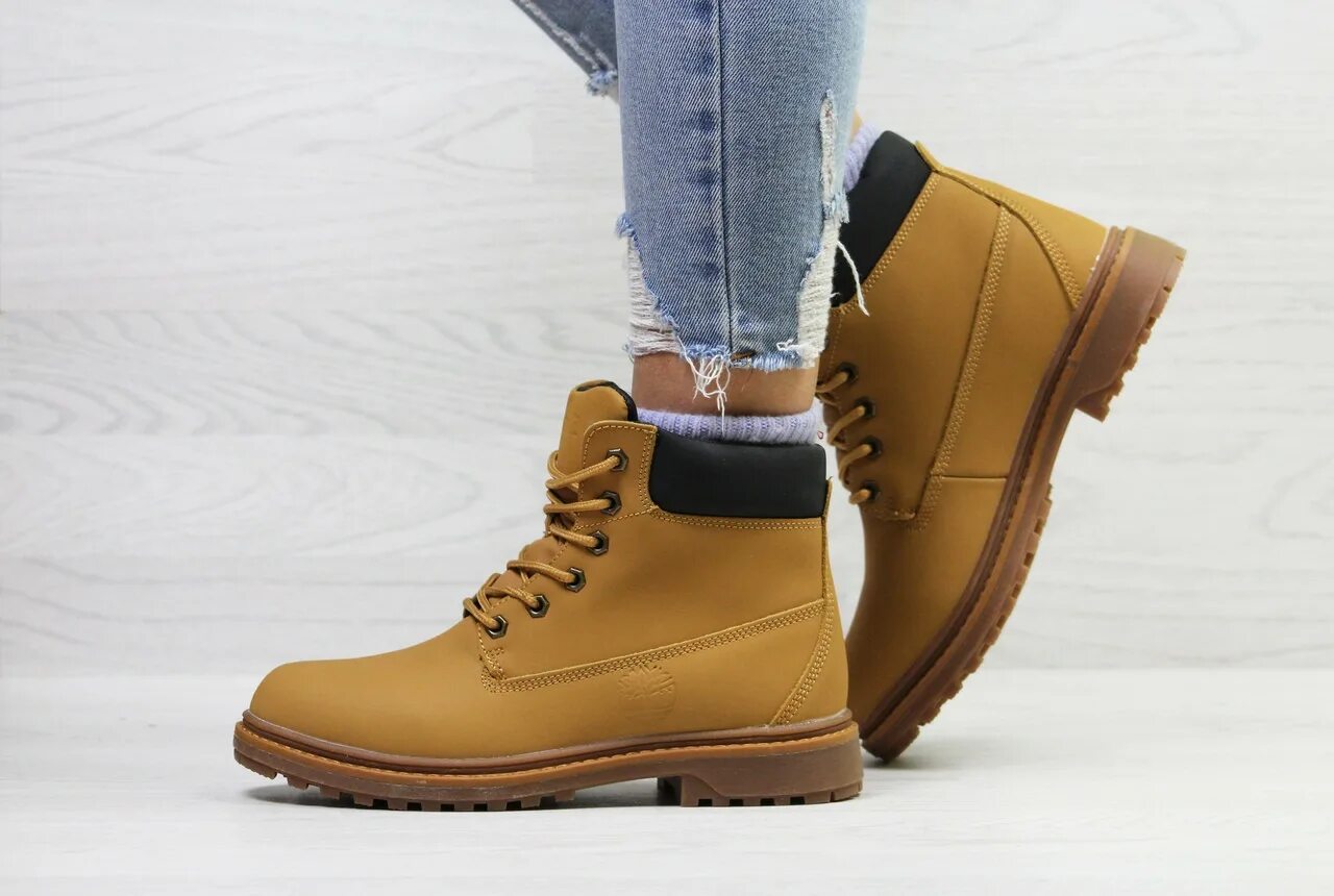 Adidas x timberland. Timberland 6 inch boot с мехом. Зимние ботинки женские тимберленд 2022. Ботинки тимберленд мужские. Зимняя обувь оригинальная.