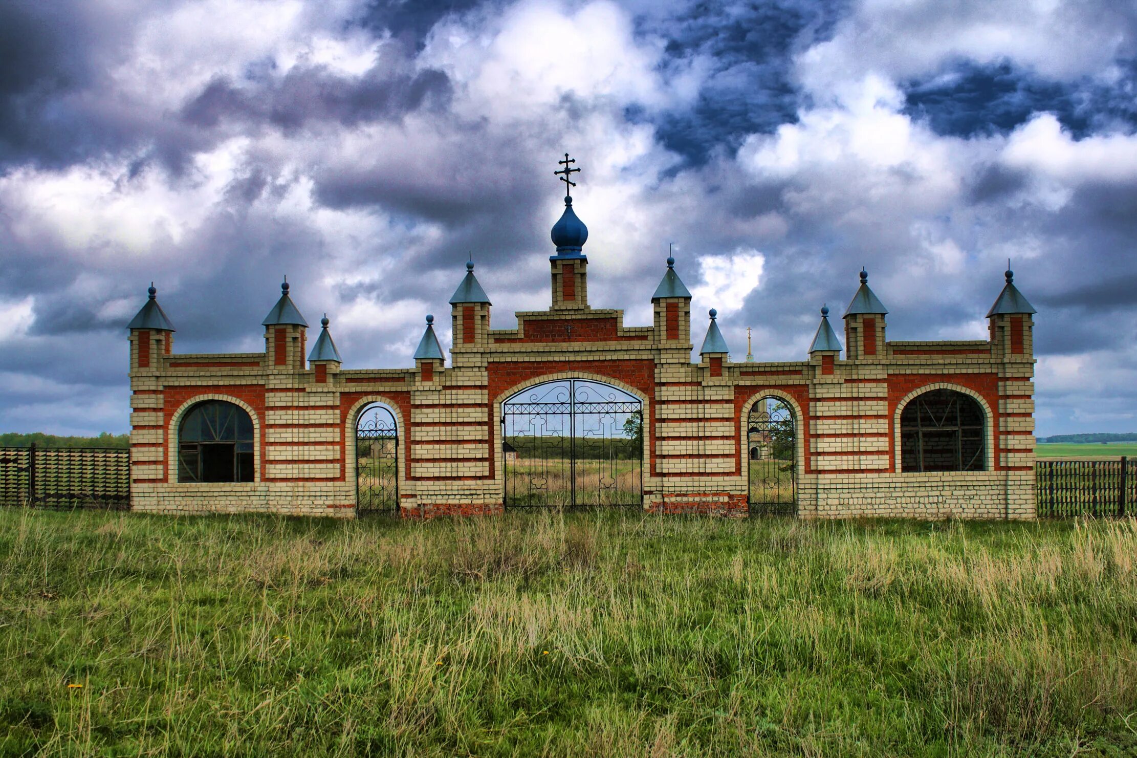 Церковь новая Осиновка Аткарский район. Село новая Осиновка Острогожского района. Ново-Осиновка Острогожский район. Село Лисичкино Аткарский.